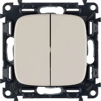 Valena ALLURE Переключатель двухклавишный 10А 250В с лицевой панелью Безвинтовые зажимы Слоновая кость