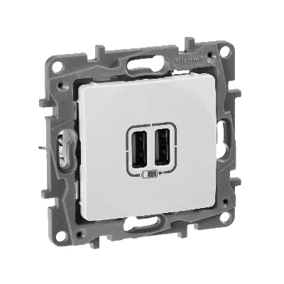 ETIKA Зарядное устройство с двумя USBразьемами 240В/5В 2400мА белый