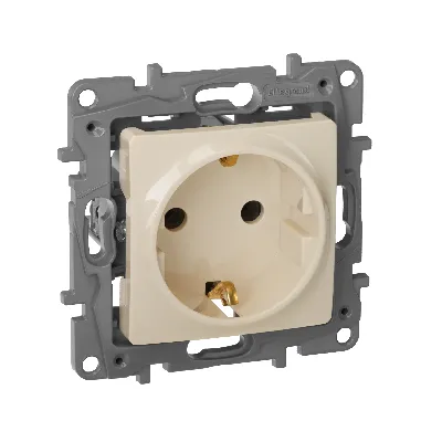 ETIKA Розетка с заземлением слоновая кость